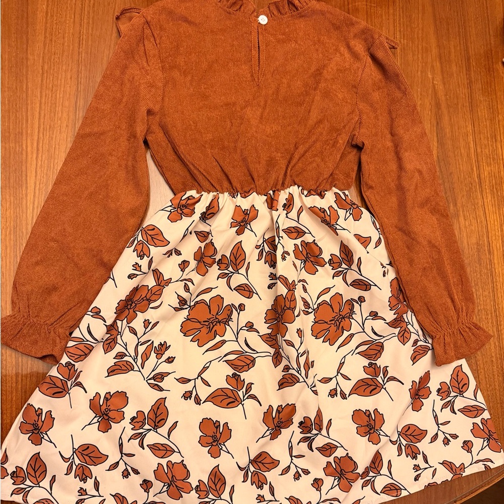 Size 8 girls brown/white ribbed ruffle dress with long sleeves & floral skirt - Picture 4 of 4